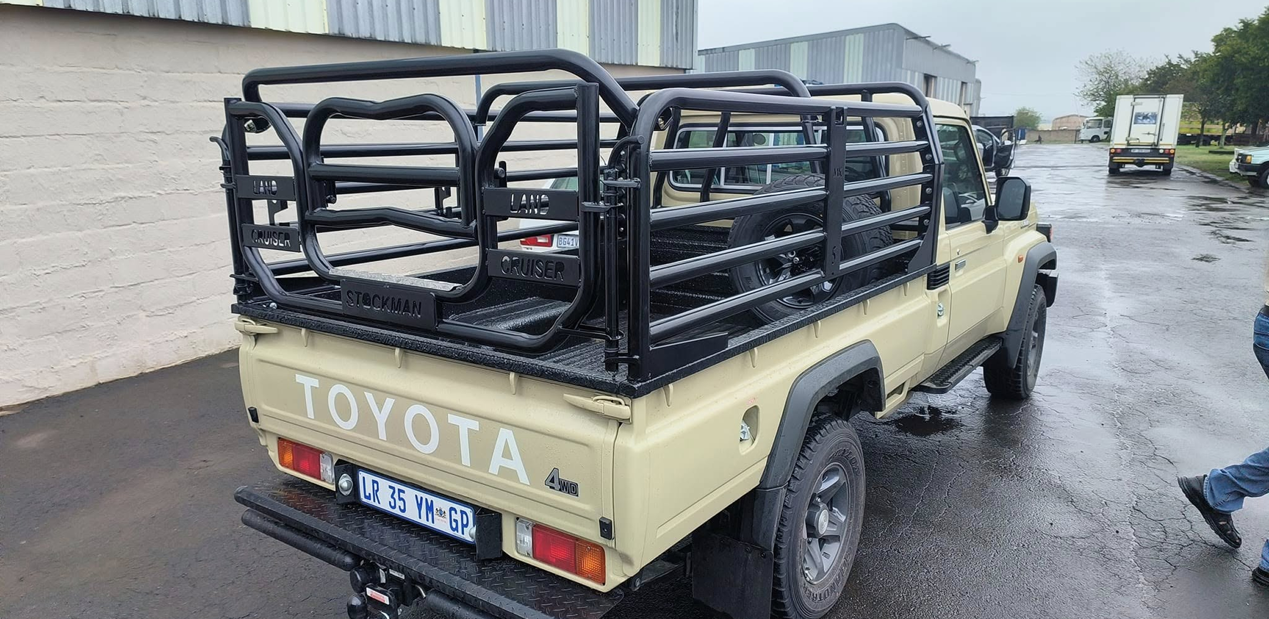 Bakkie racking solutions